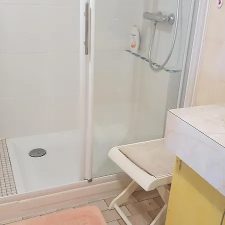 Apartament Les Sables-d'olonne, 1 Piece, 4 Personnes - Fr-1-485-40 *